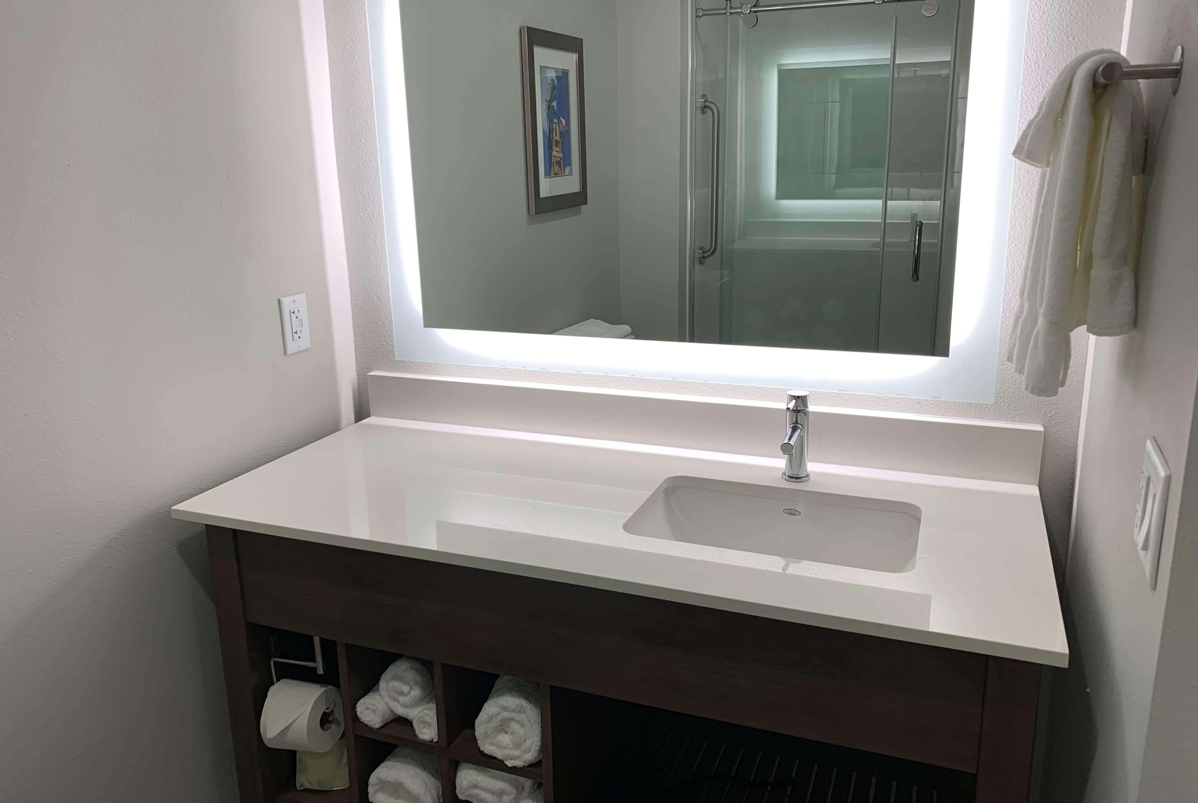 La Quinta Inn & Suites By Wyndham Round Rock Near Kalahari Buitenkant foto