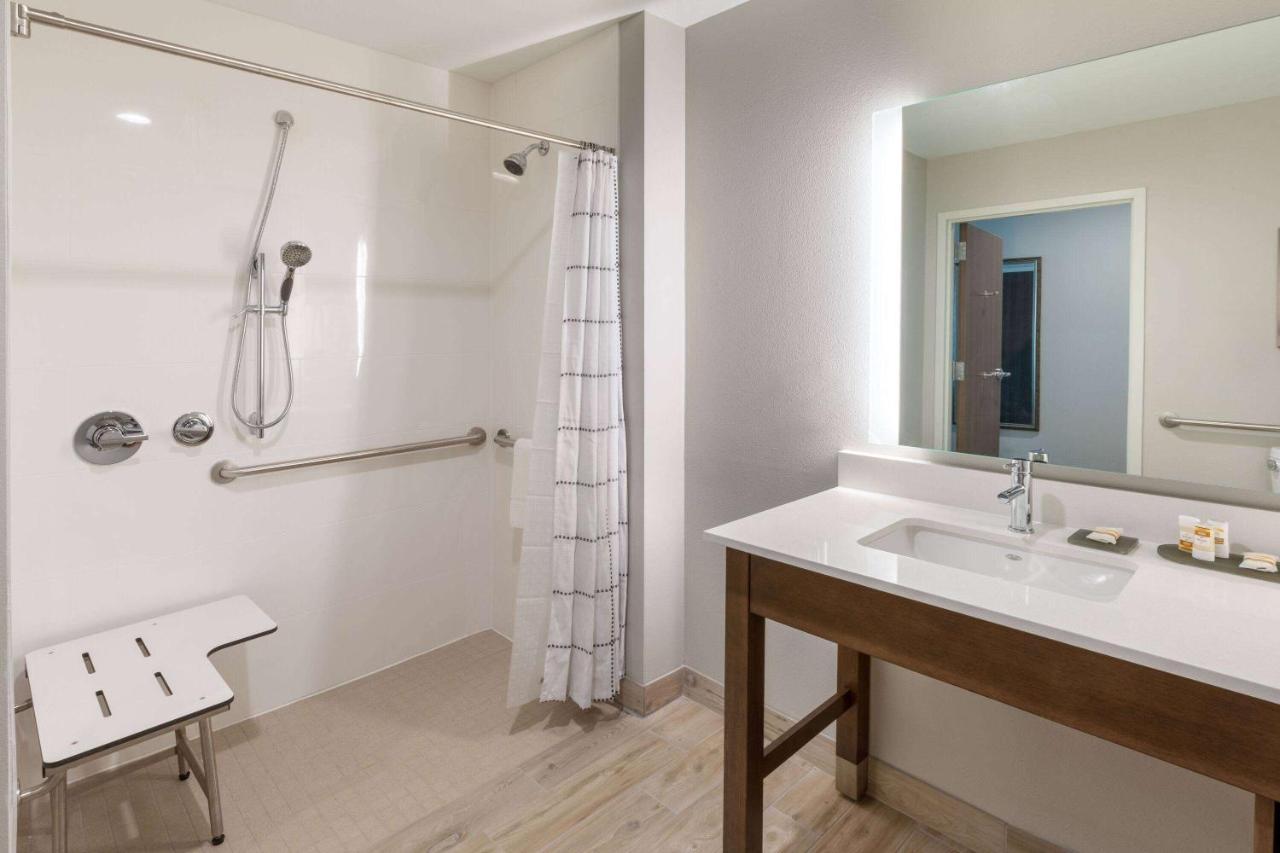 La Quinta Inn & Suites By Wyndham Round Rock Near Kalahari Buitenkant foto