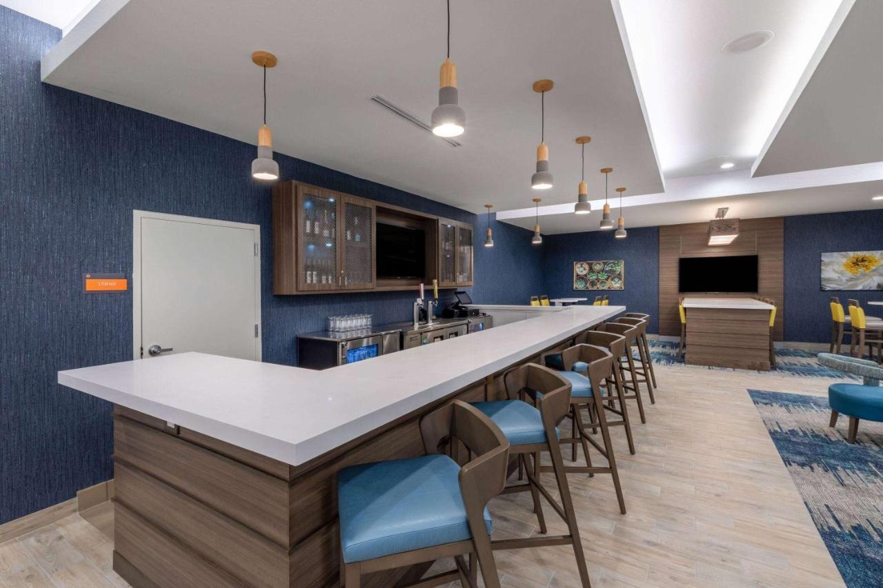 La Quinta Inn & Suites By Wyndham Round Rock Near Kalahari Buitenkant foto